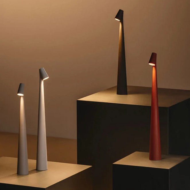 LuminaVista™ I Portable Table Lamp
